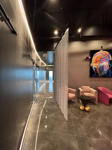 Inside the New Image Works Aventura clinic